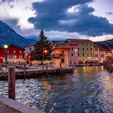 Vida Boa - Holiday Residence Torbole Sul Garda Eksteriør bilde